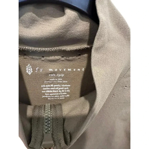 Free People movement Green Half Zip Stretch Running Jacket Size XS/S - Picture 2 of 6